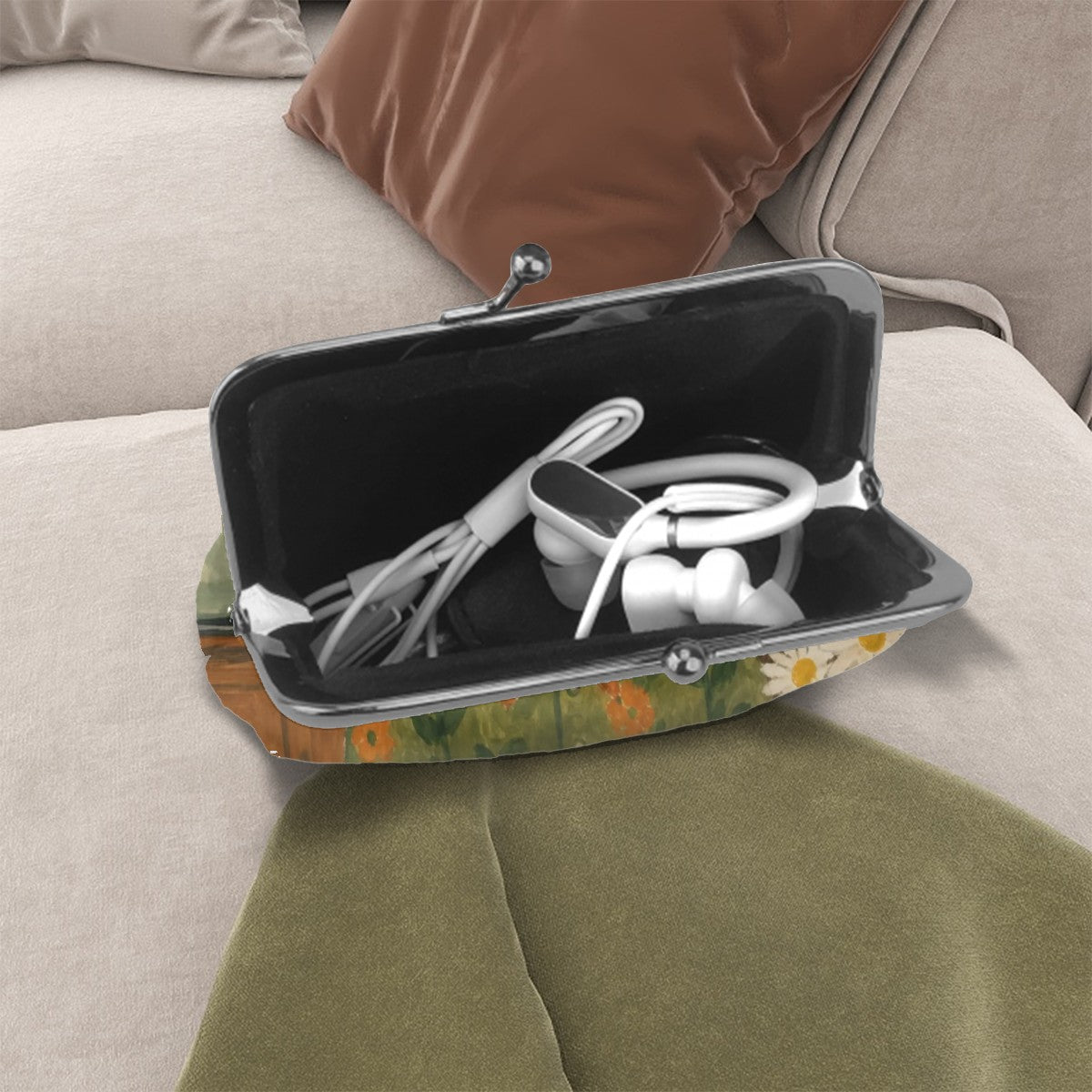 Babushka Cat Kiss Lock Coin Purse